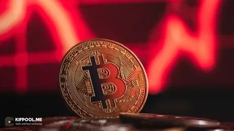 سقوط ناگهانی بیت‌کوین با وجود خبر مثبت آمریکا؛ چه چیزی بازار را ترساند؟