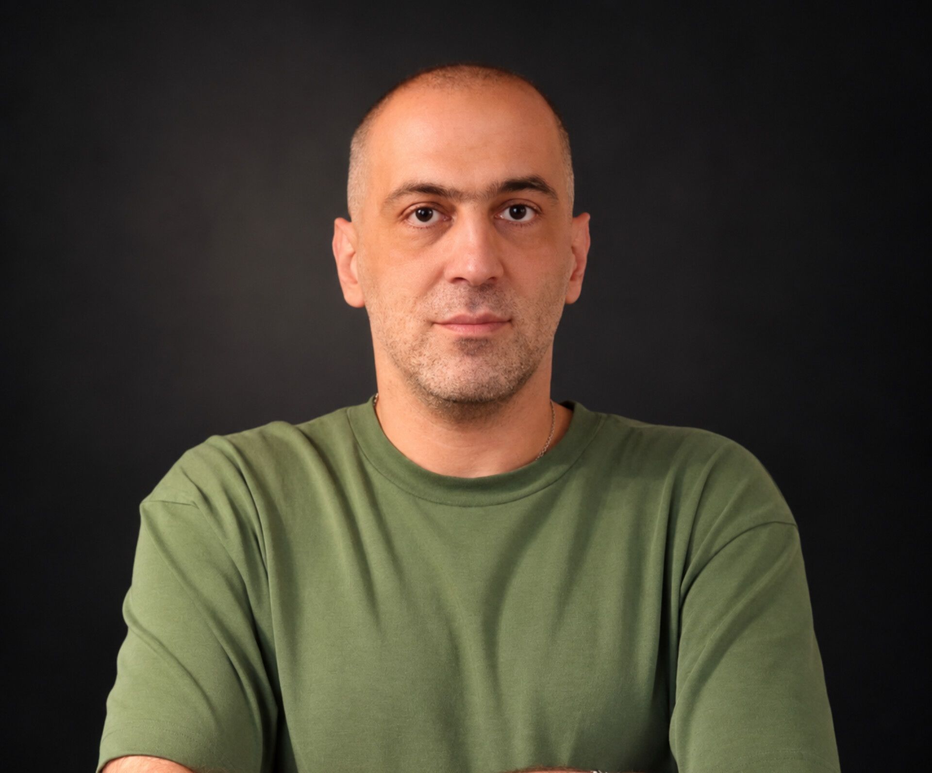 بابک قناد