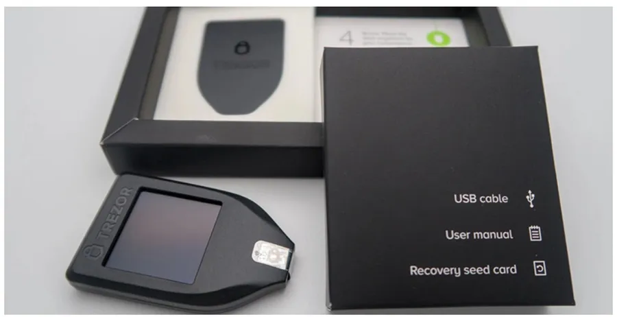 کیف پول ترزور (Trezor) چیست؟ | کیف پول مناسب برای نگهداری آیوتا | صرافی کیف پول من